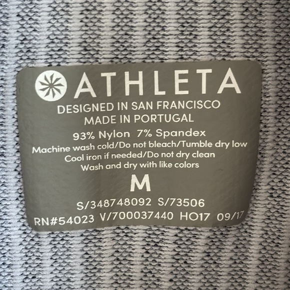 Athleta navy blue Flurry base layer turtleneck rib knit Thumbholes compression - Picture 5 of 8